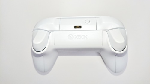 Xboxワイヤレスコントローラーの上側の写真
